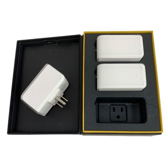 Zuli Smart Plug Smart Home Control 3 Pack Dim iOS Control New Open Box $75 7131 - Picture 1 of 6